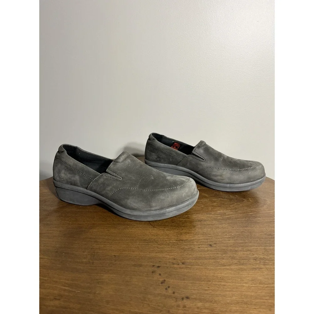 WORX 5112 Women's work safety steel‎ toe Slip On Size 9.5 WIDE